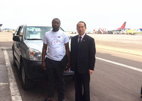 刚果（金）总统的弟弟到机场送行